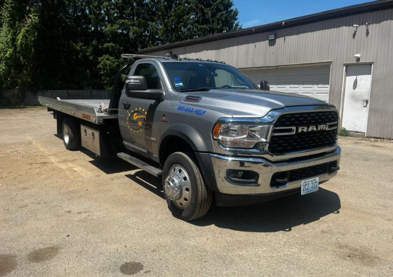 Centri Auto Towing flatbed truck