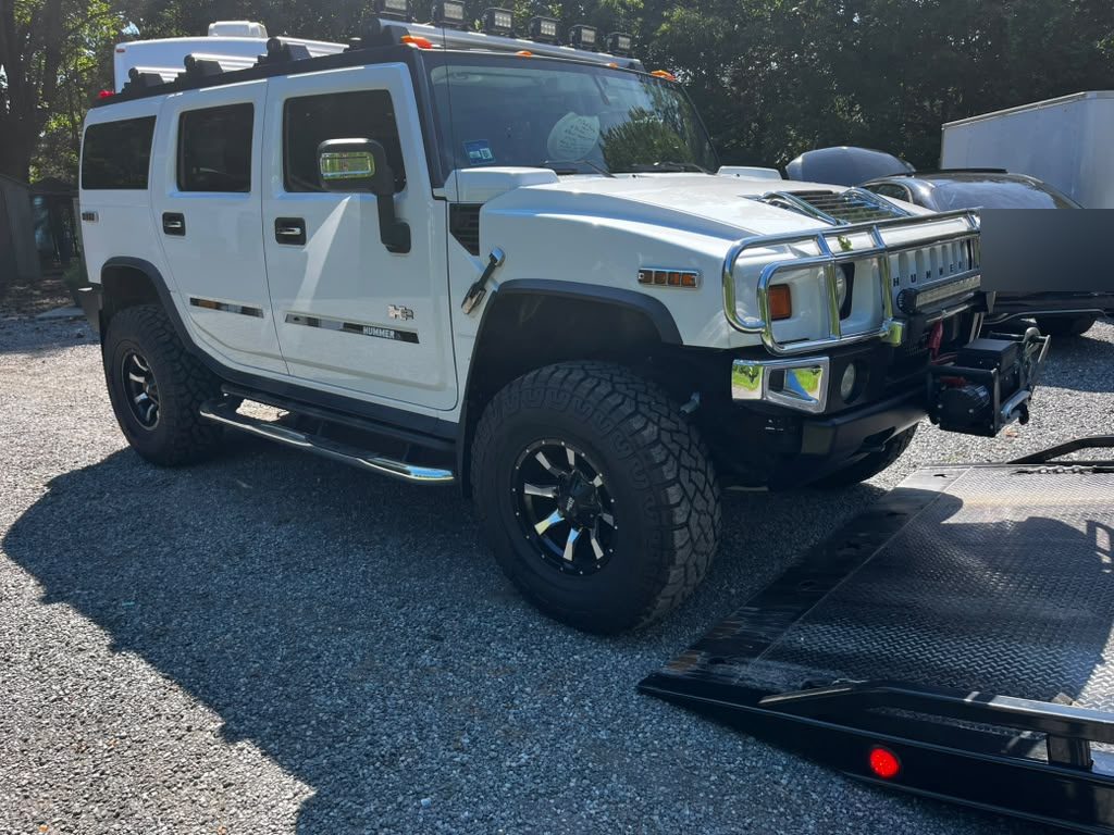 Hummer H2 front view on flatbed